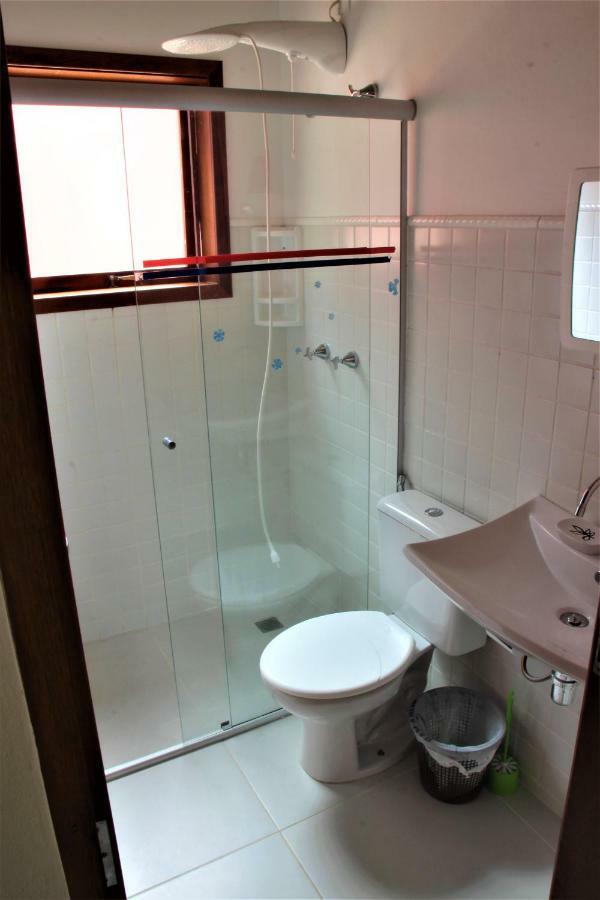 Villa Felix Suites E Chales أوباتوبا المظهر الخارجي الصورة