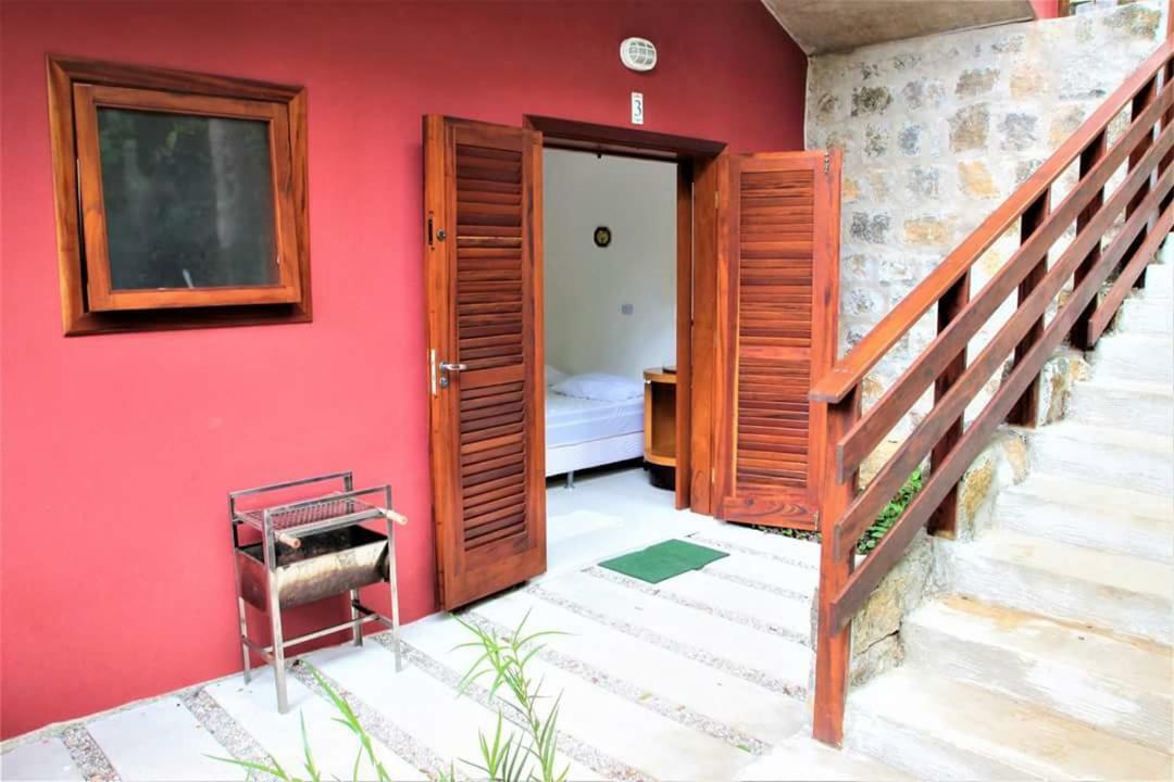 Villa Felix Suites E Chales أوباتوبا المظهر الخارجي الصورة